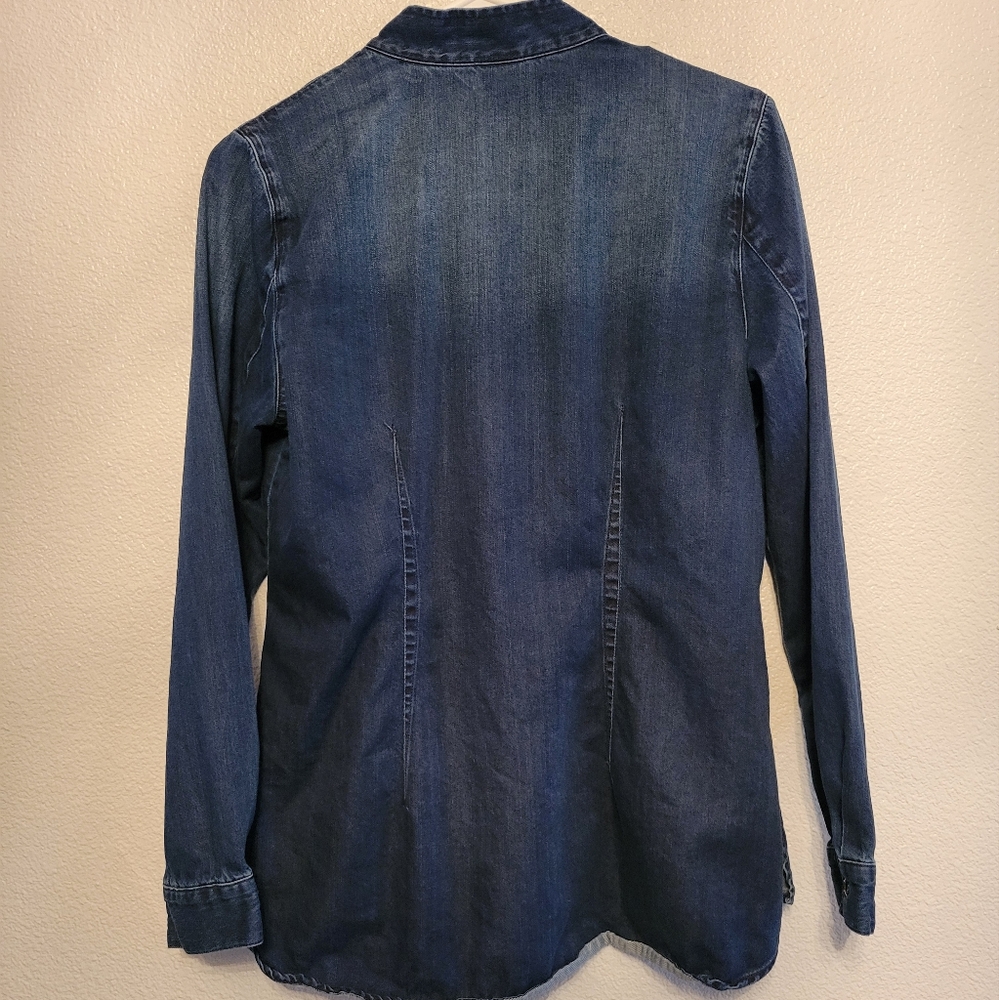 CAbi Women Style 3290 Waterfront Shirt Size Medium Tie Neck Denim Long Sleeve - Picture 4 of 15